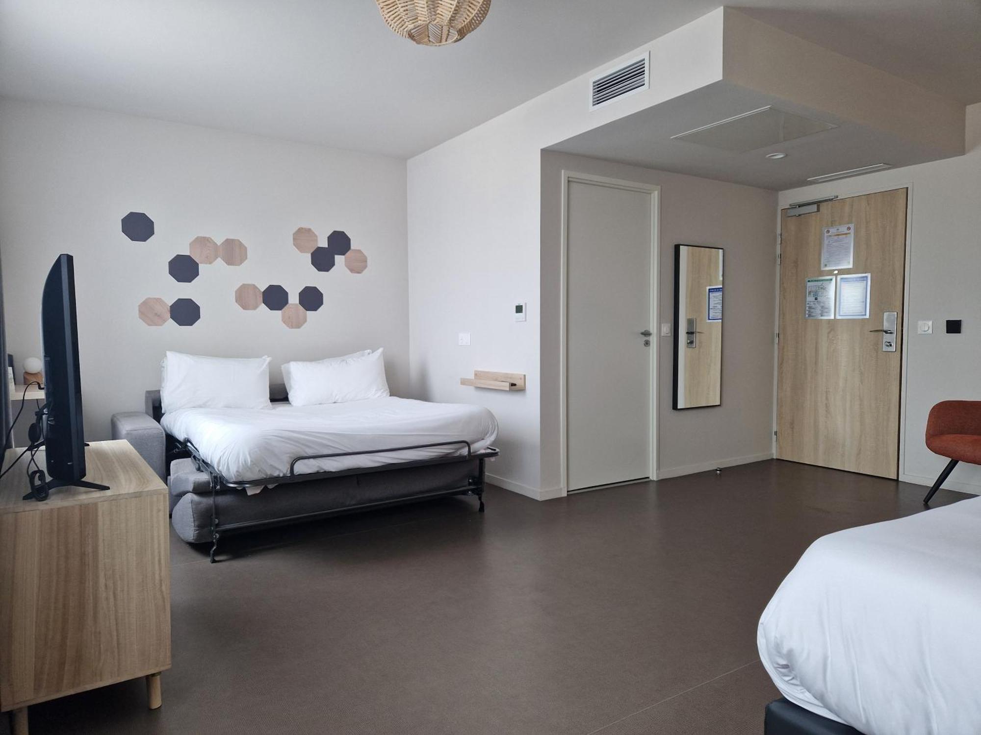 Beelodge Hotel Blois Centre Экстерьер фото