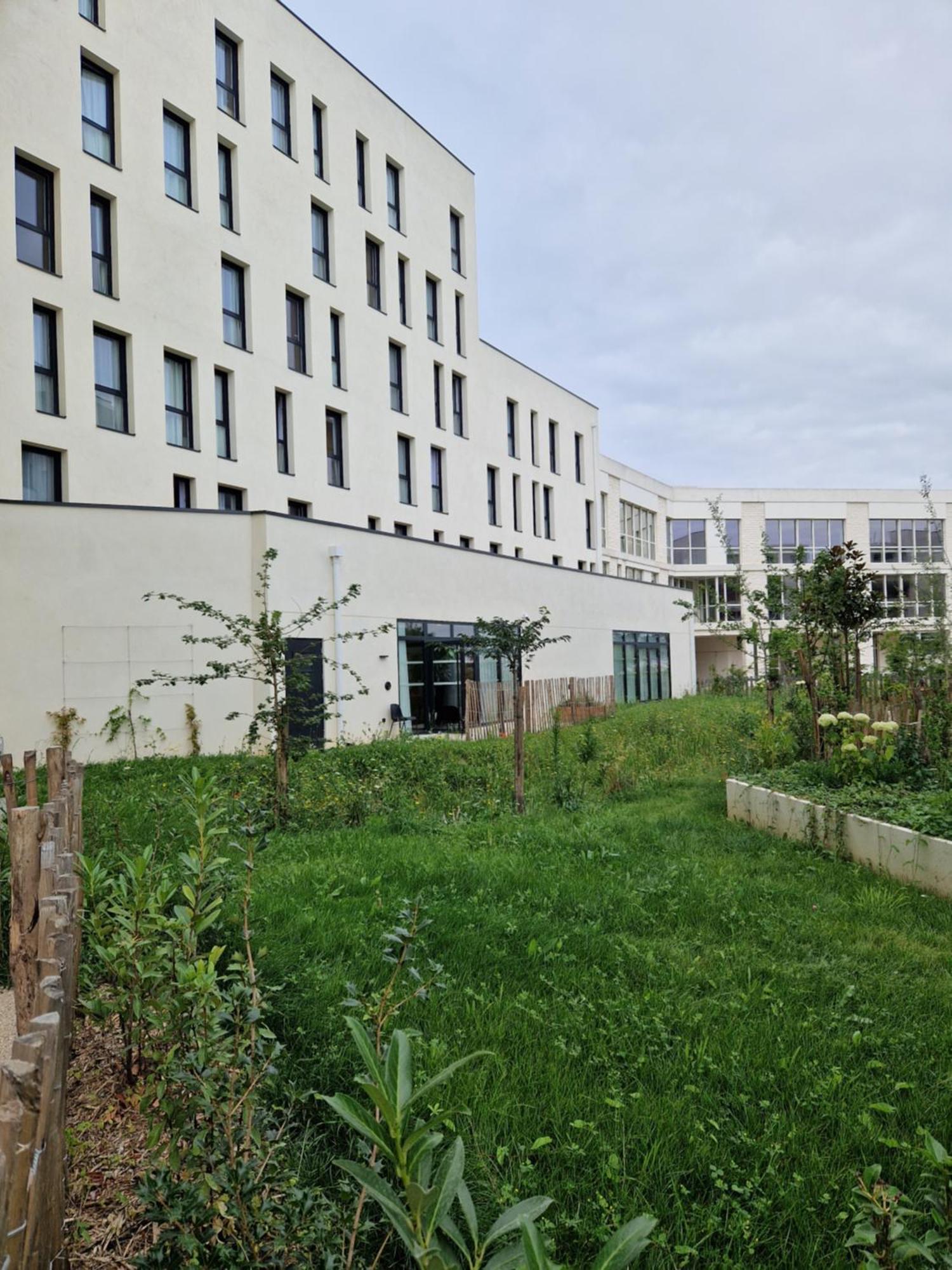 Beelodge Hotel Blois Centre Экстерьер фото