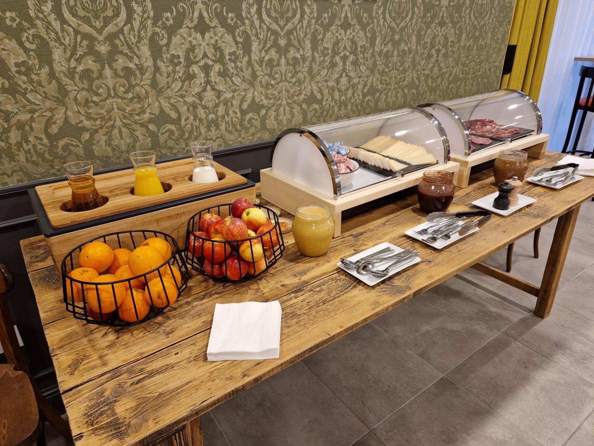 Beelodge Hotel Blois Centre Экстерьер фото