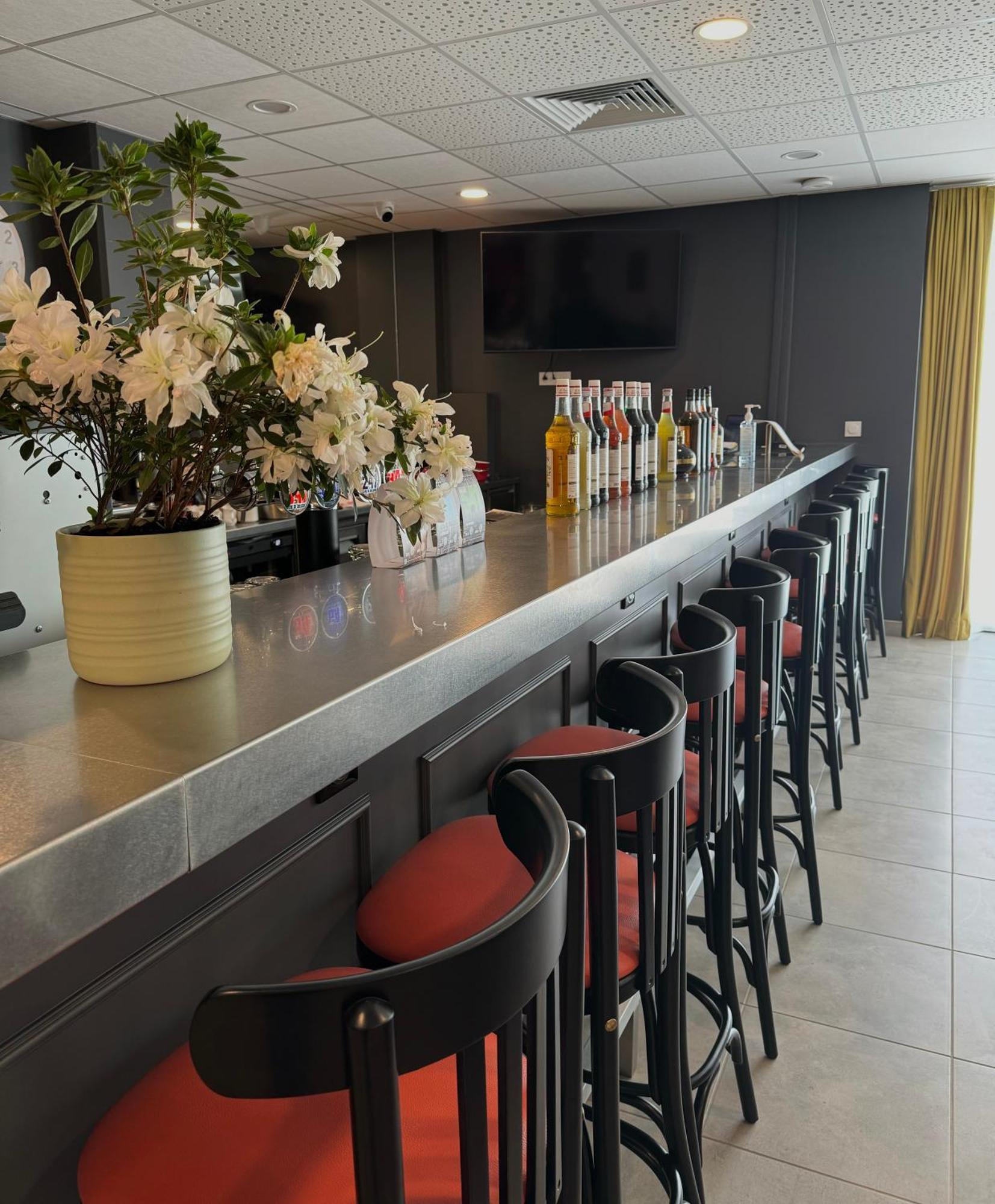 Beelodge Hotel Blois Centre Экстерьер фото