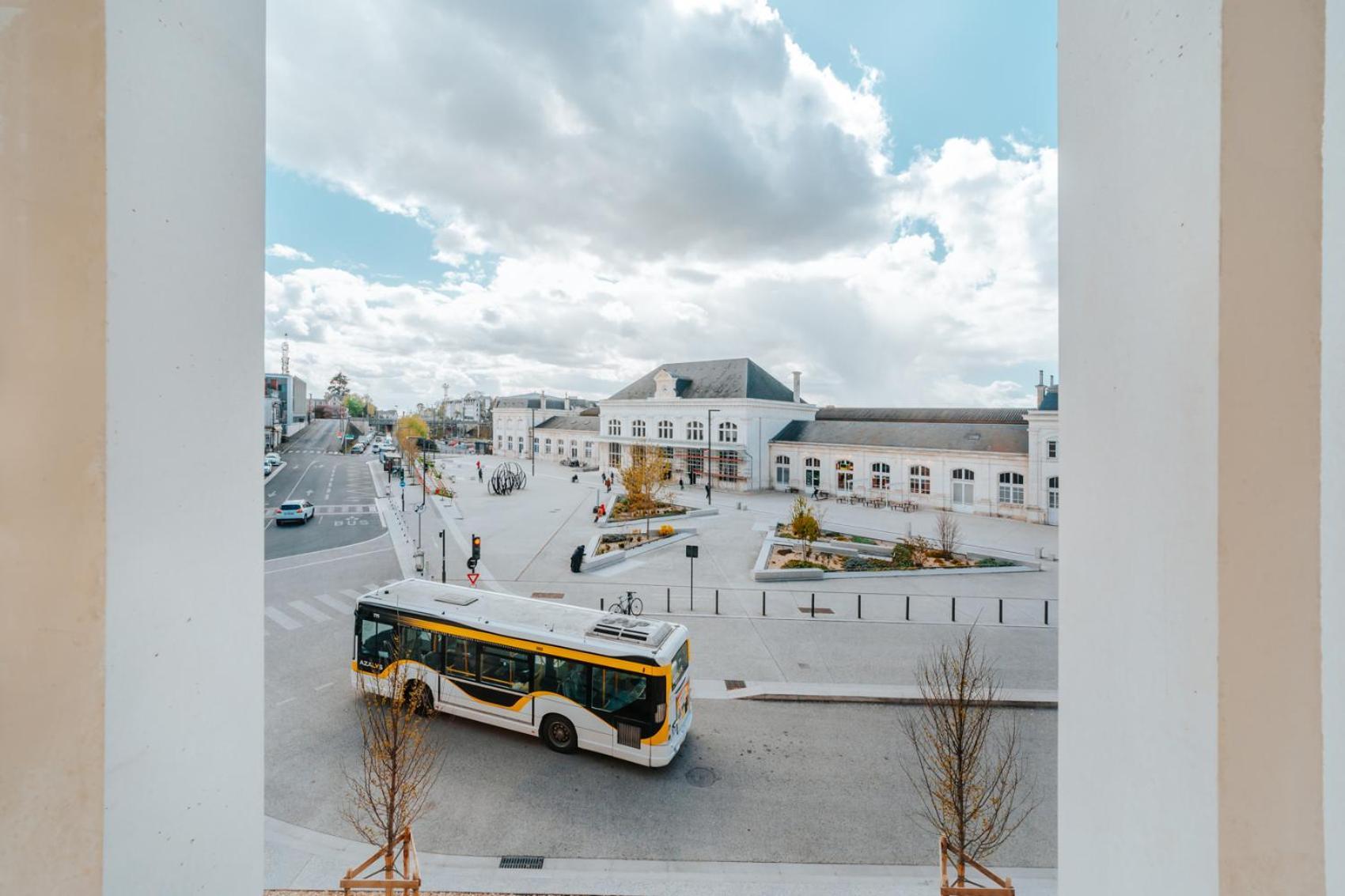 Beelodge Hotel Blois Centre Экстерьер фото