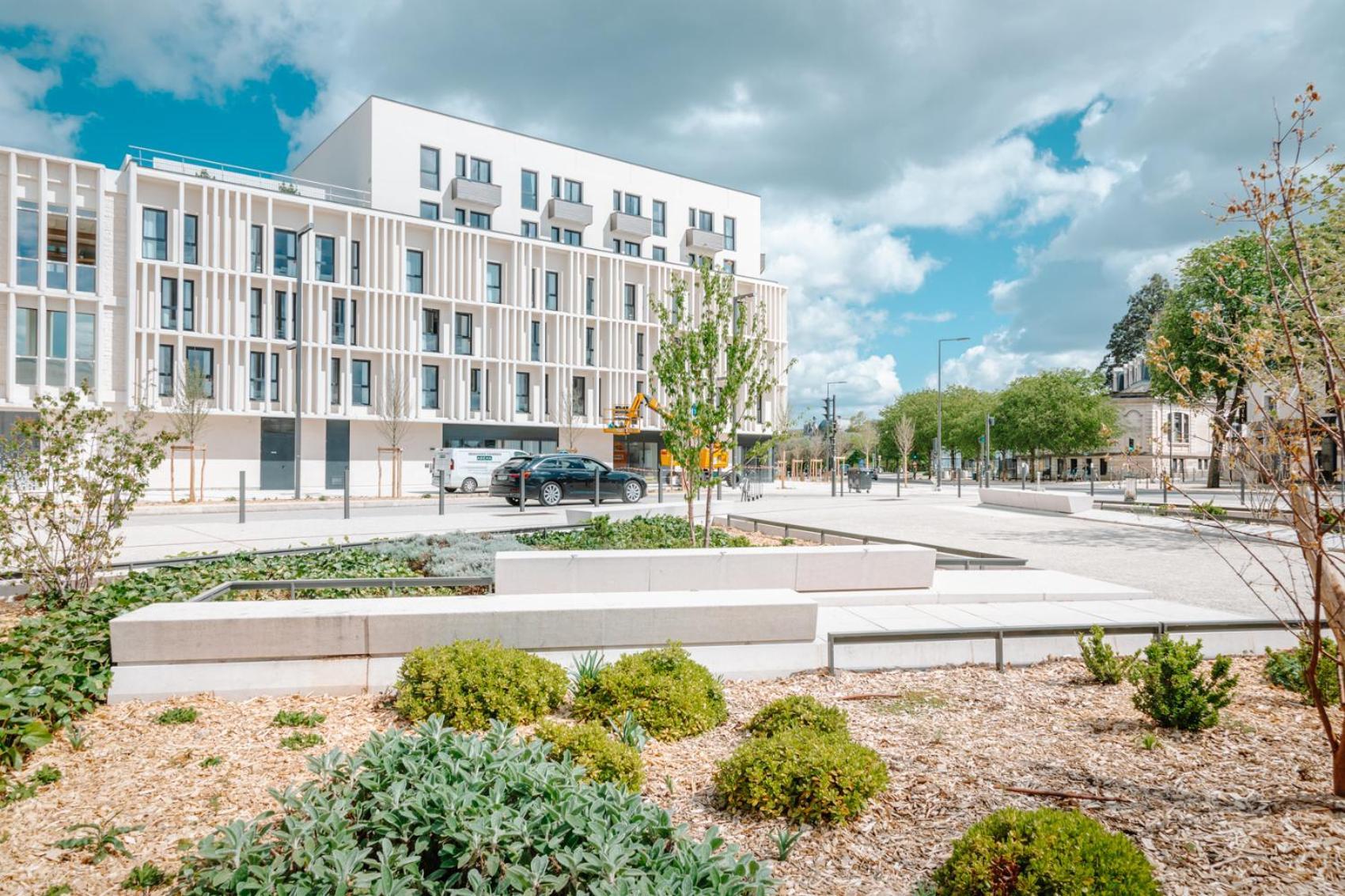 Beelodge Hotel Blois Centre Экстерьер фото